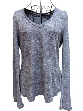 Seven 7 Heathered Gray V-Neck Long Bell Sleeve Top